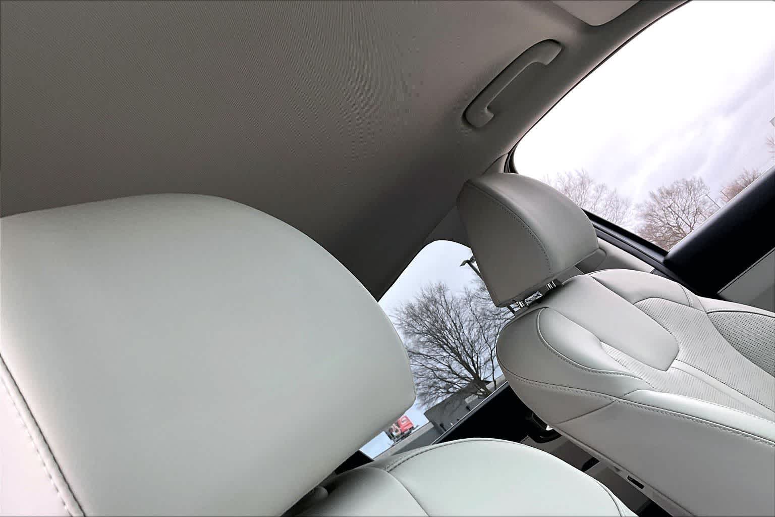 Thumbnail: 2025 Kia Sorento - 16