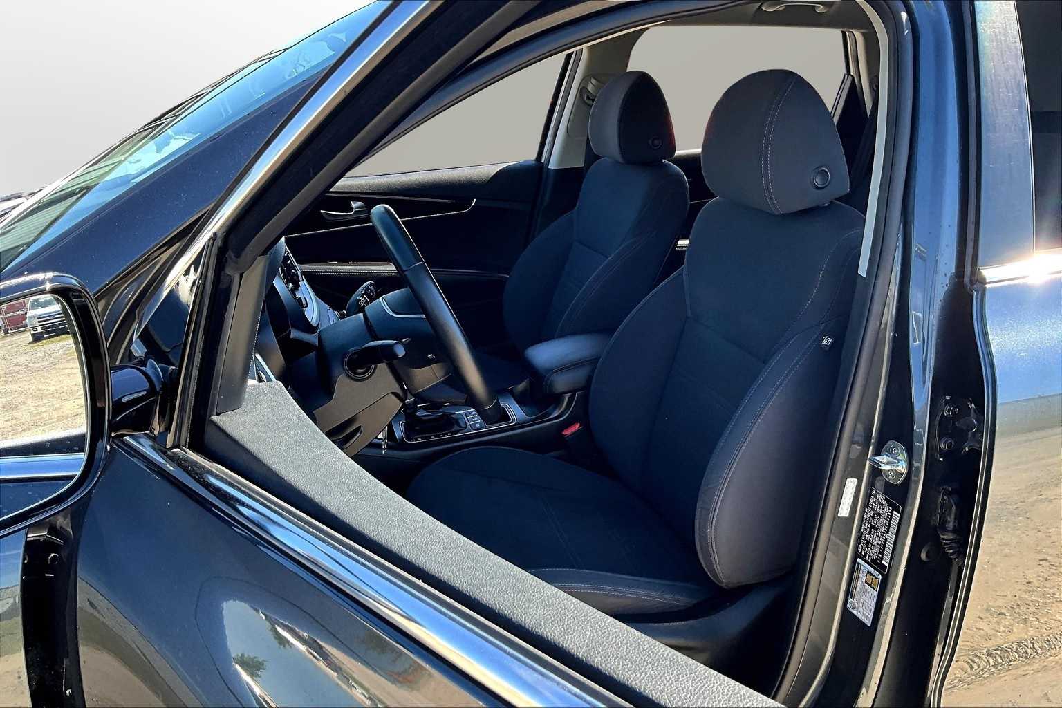 Thumbnail: 2019 Kia Sorento - 26