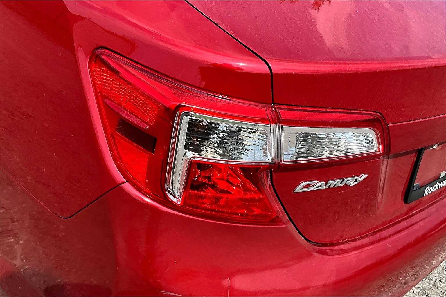 Thumbnail: 2012 Toyota Camry - 29
