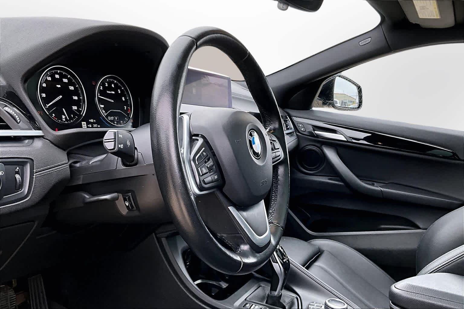 Thumbnail: 2022 BMW X2 - 12