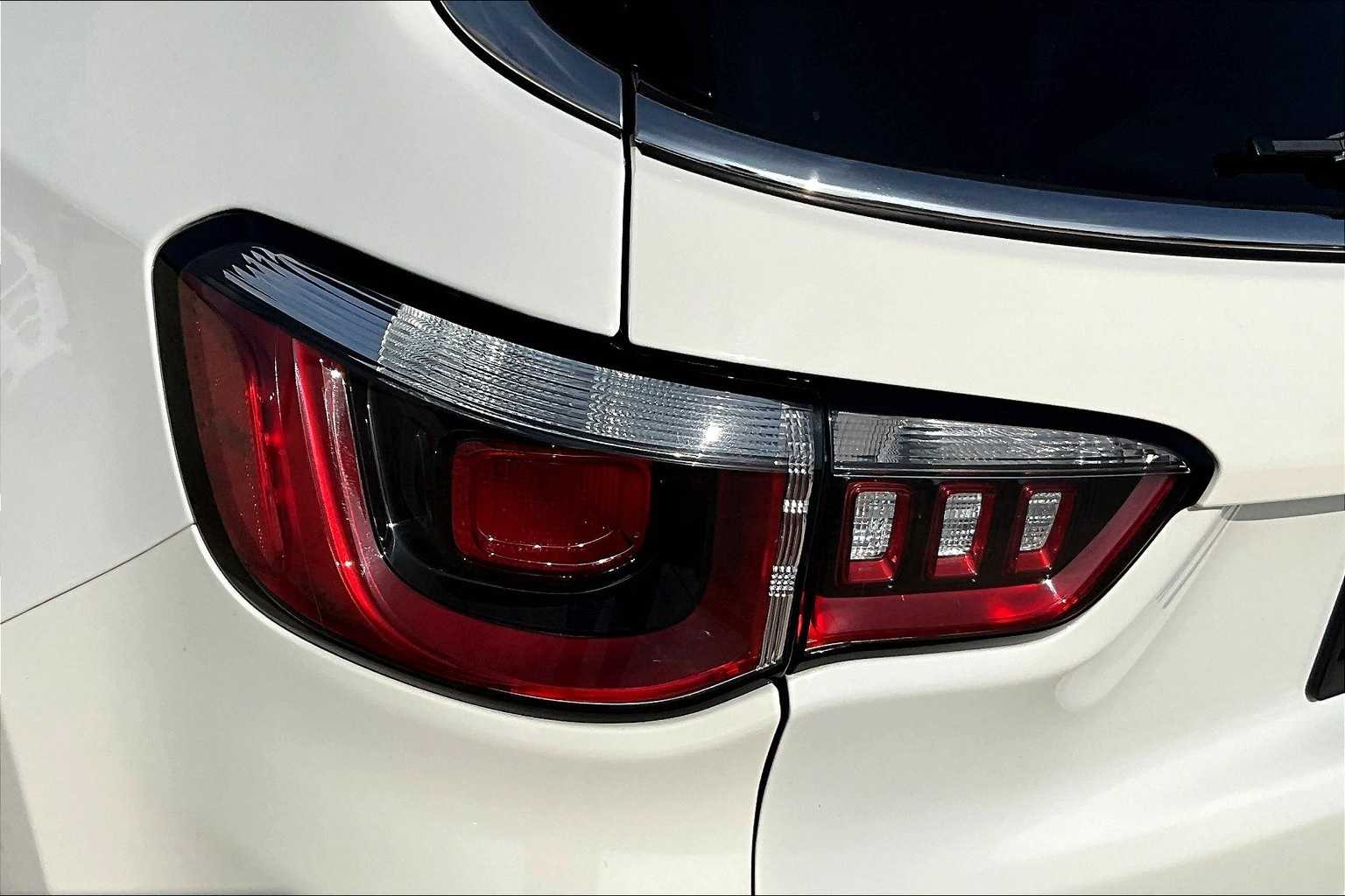 Thumbnail: 2020 Jeep Compass - 30