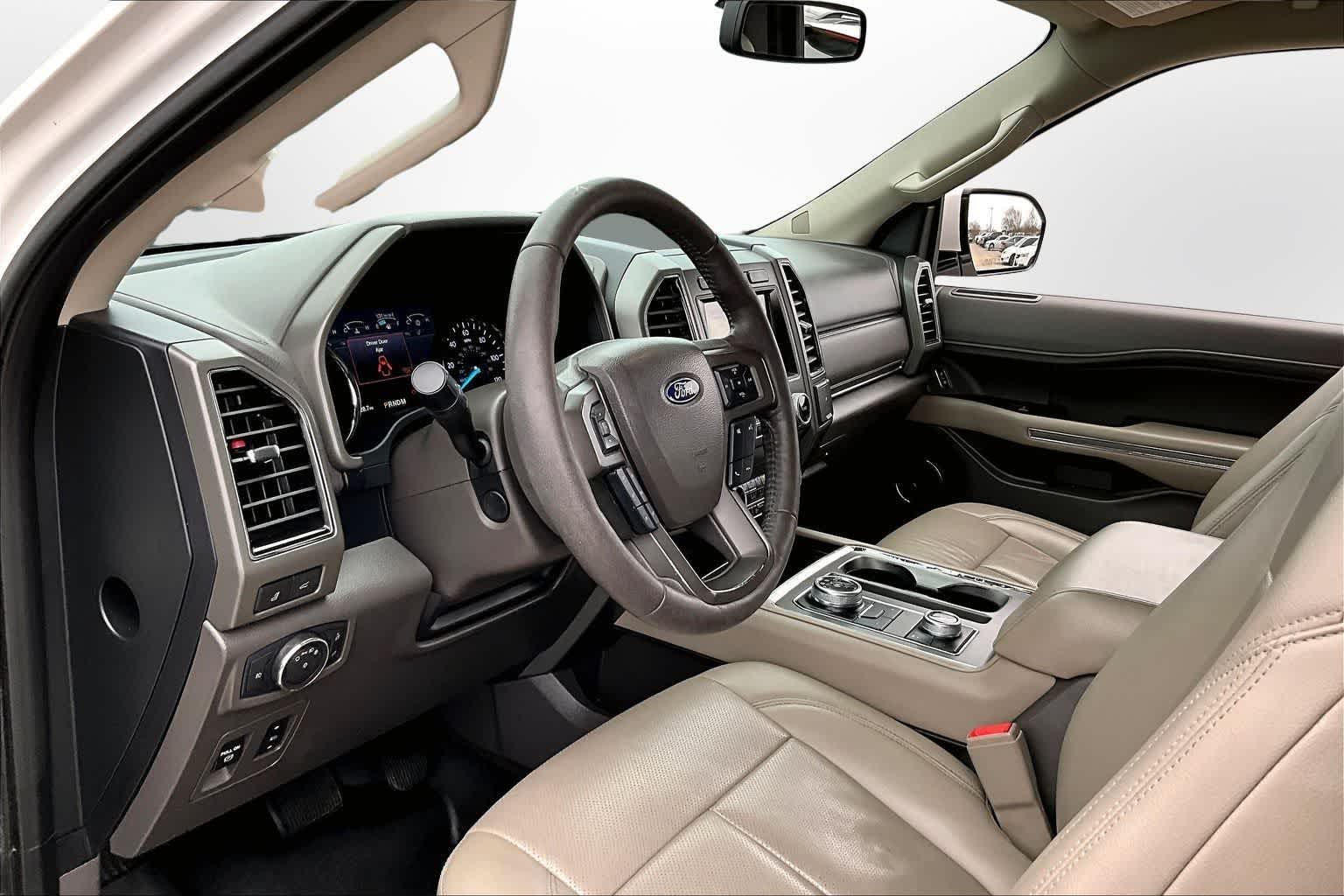 Thumbnail: 2019 Ford Expedition - 12