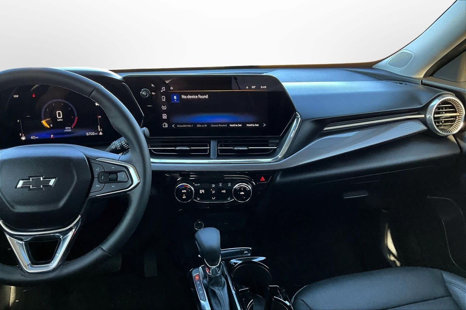 Thumbnail: 2025 Chevrolet Trax - 6