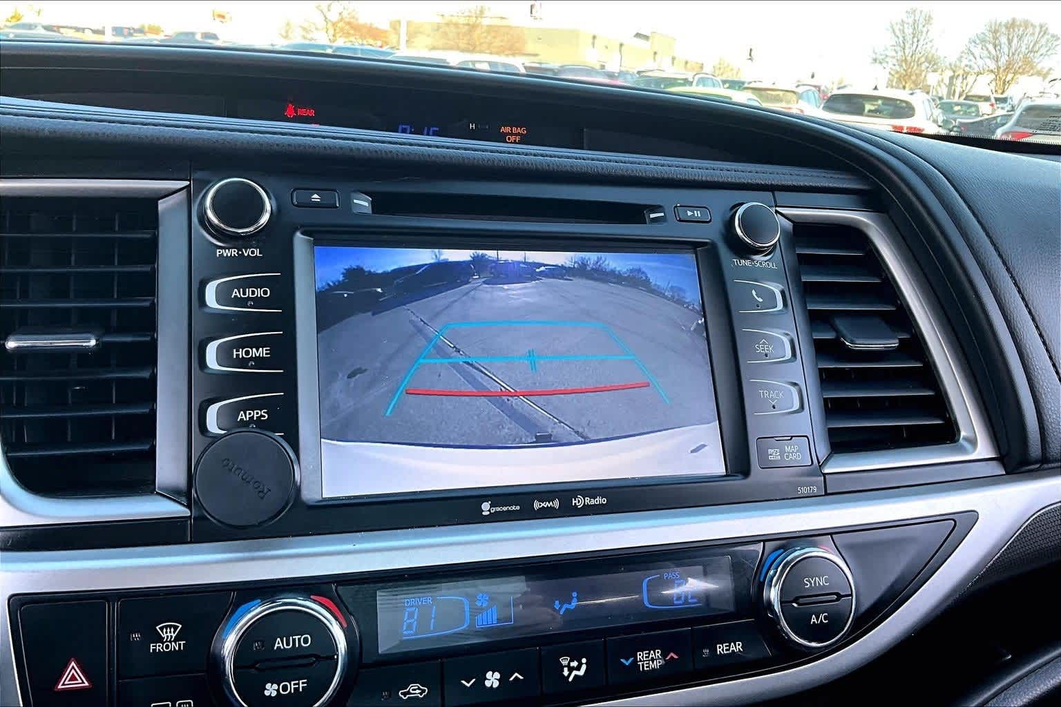 Thumbnail: 2017 Toyota Highlander - 22