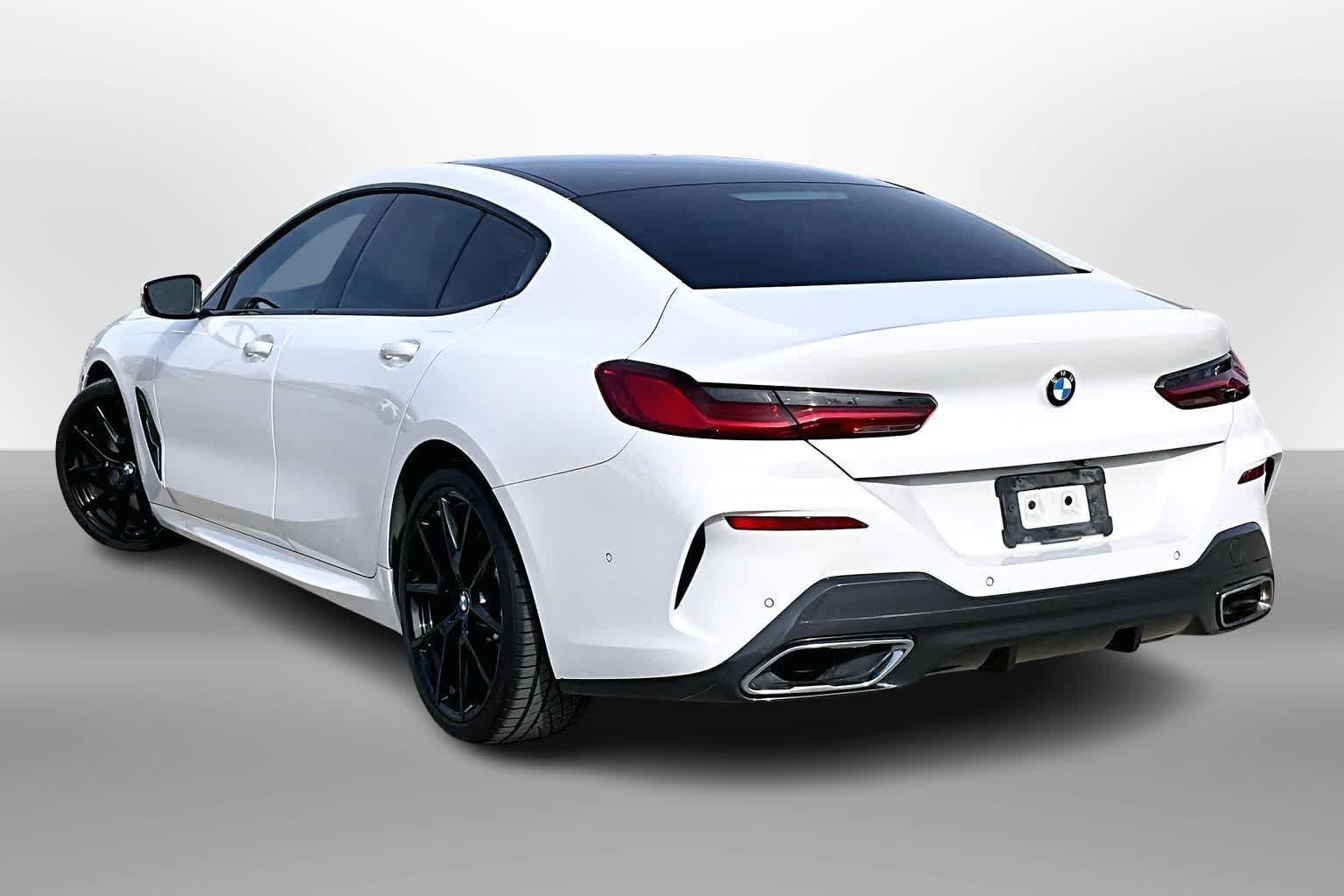 Thumbnail: 2022 BMW 8 Series - 11