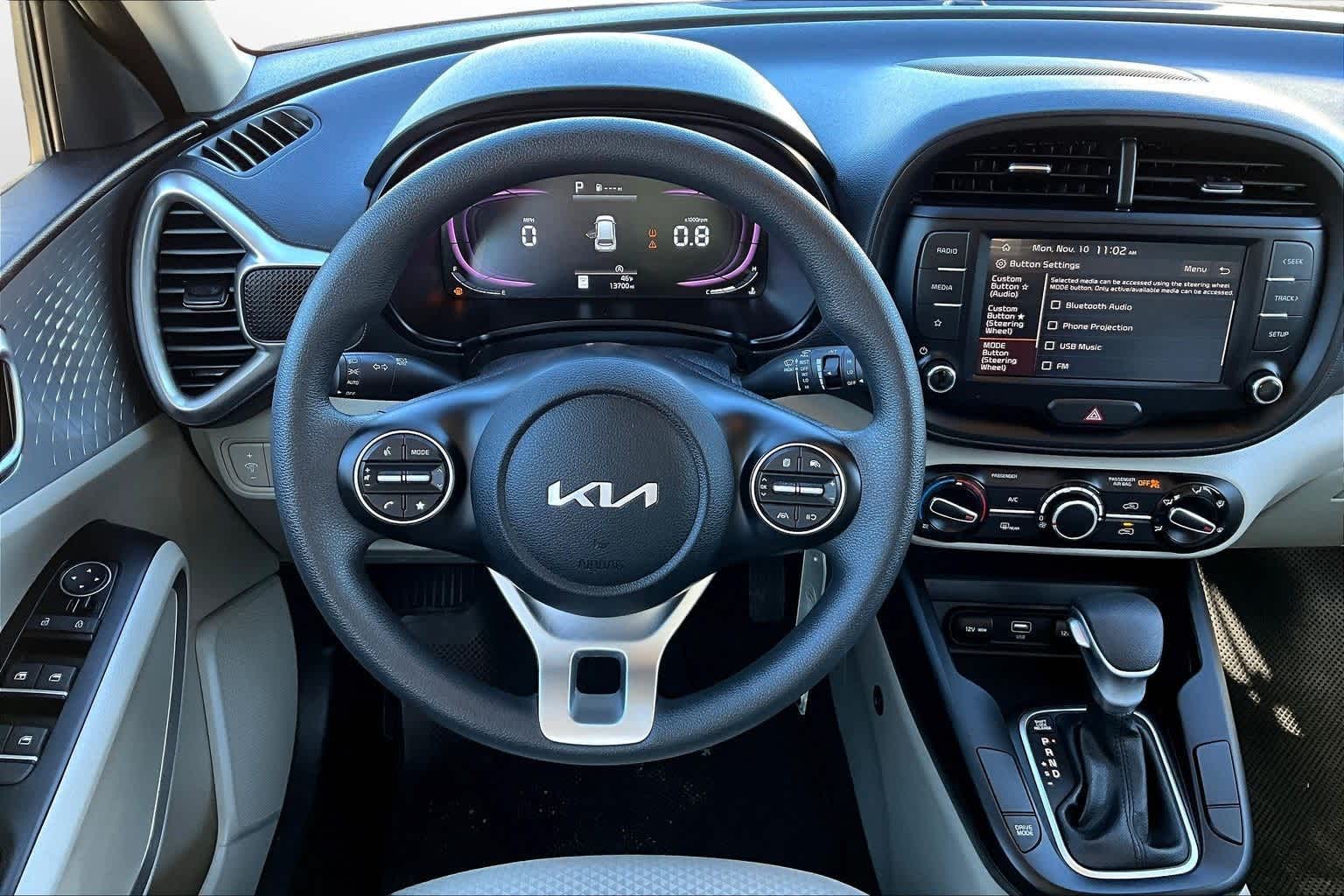 Thumbnail: 2023 Kia Soul - 5