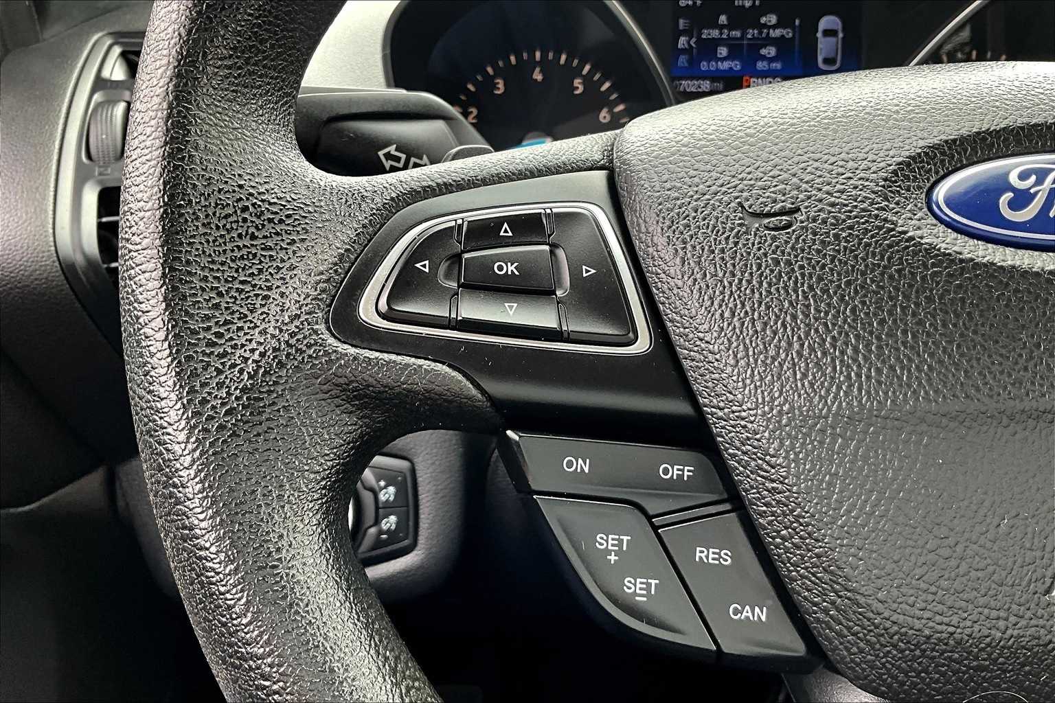 2017 Ford Escape SE 19
