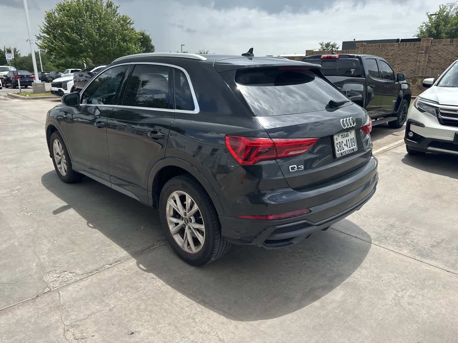 Thumbnail: 2022 Audi Q3 - 7