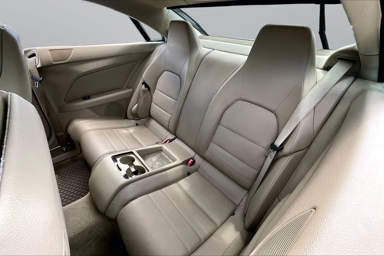 Thumbnail: 2010 Mercedes-Benz E-Class - 20