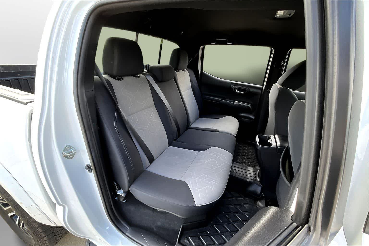 Thumbnail: 2020 Toyota Tacoma - 26