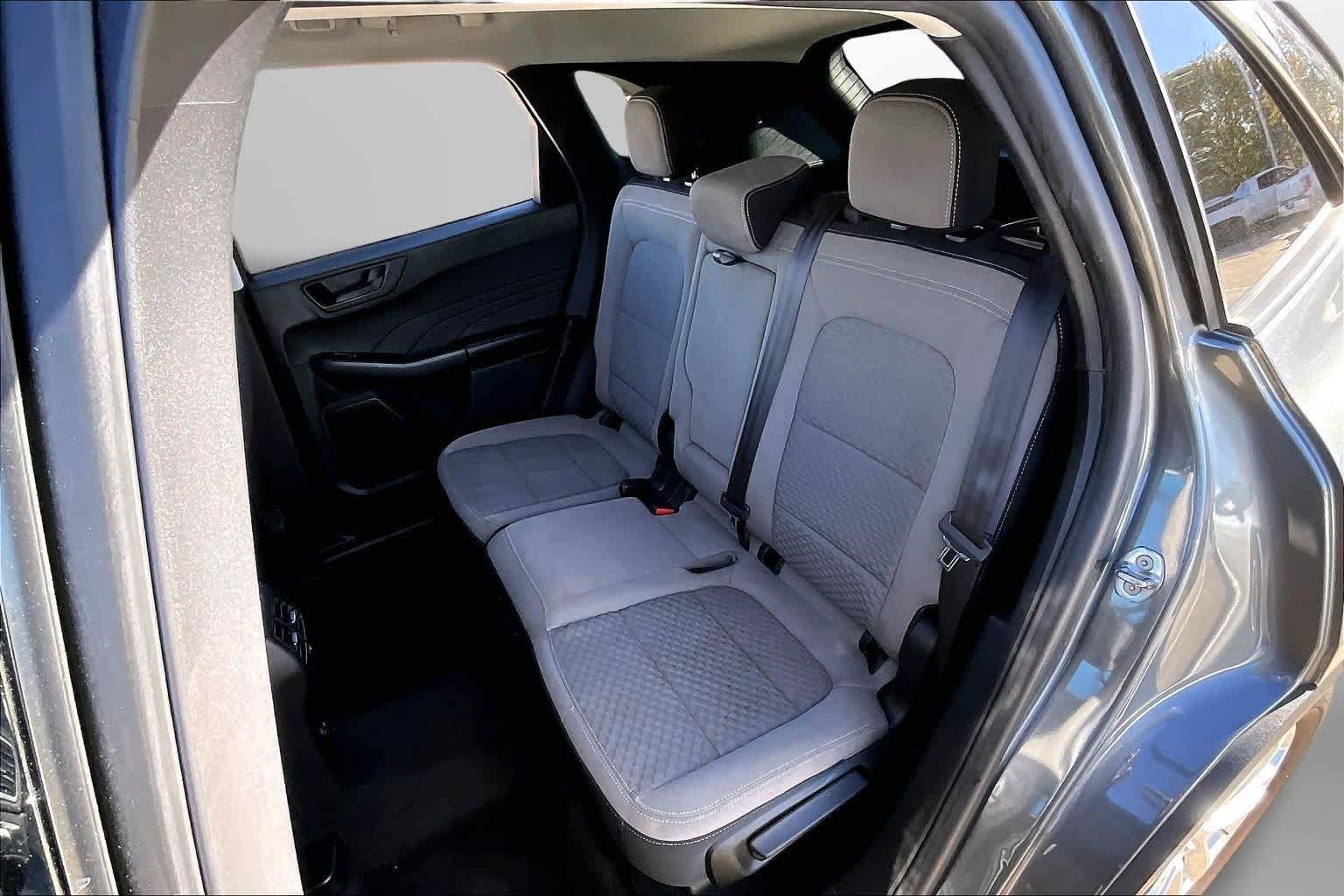 Thumbnail: 2022 Ford Escape - 26