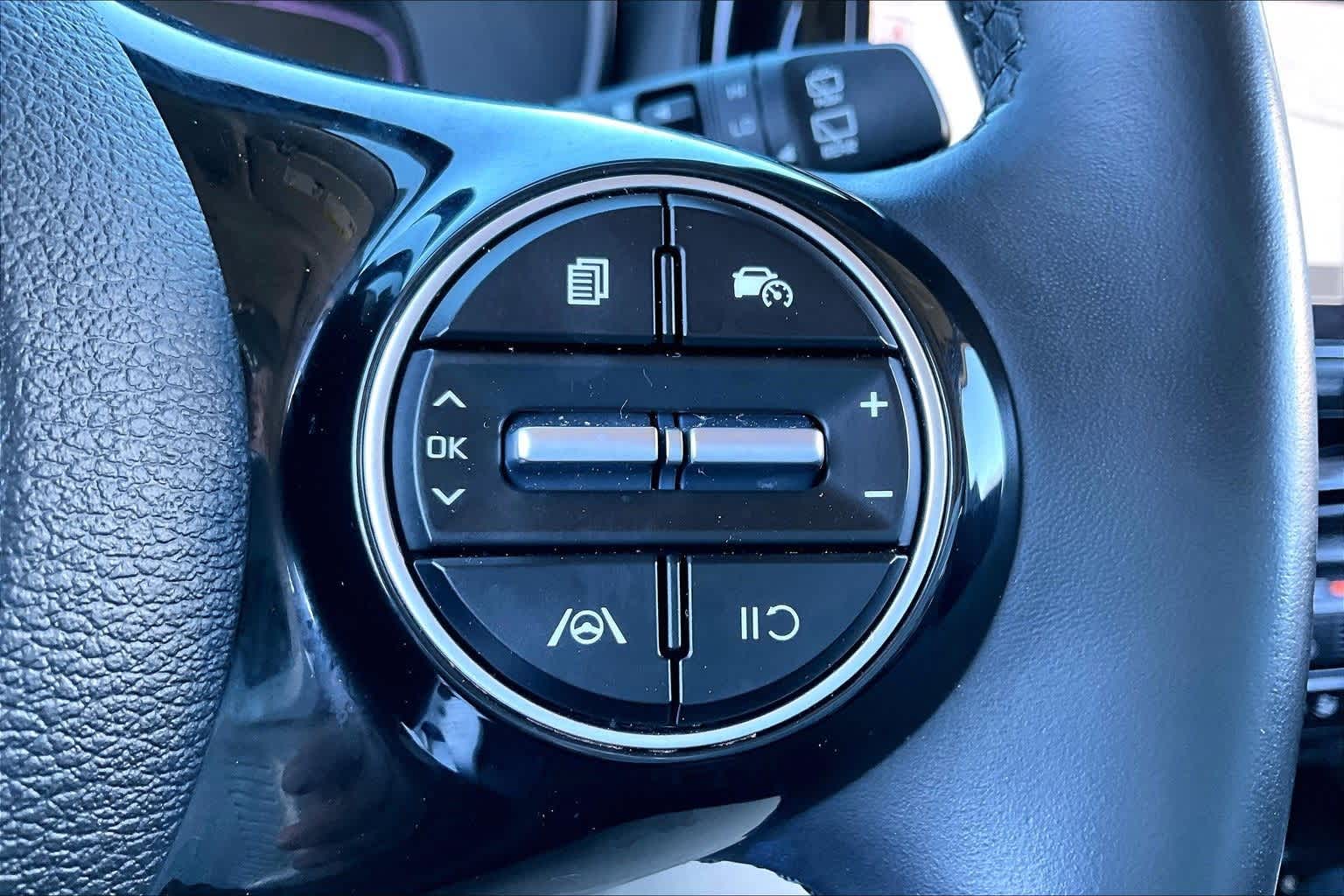 Thumbnail: 2023 Kia Soul - 18