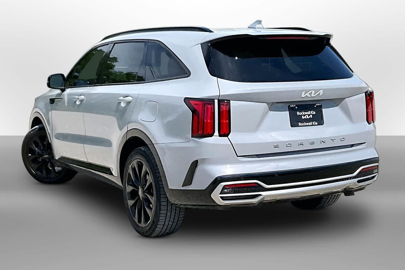 Thumbnail: 2022 Kia Sorento - 11