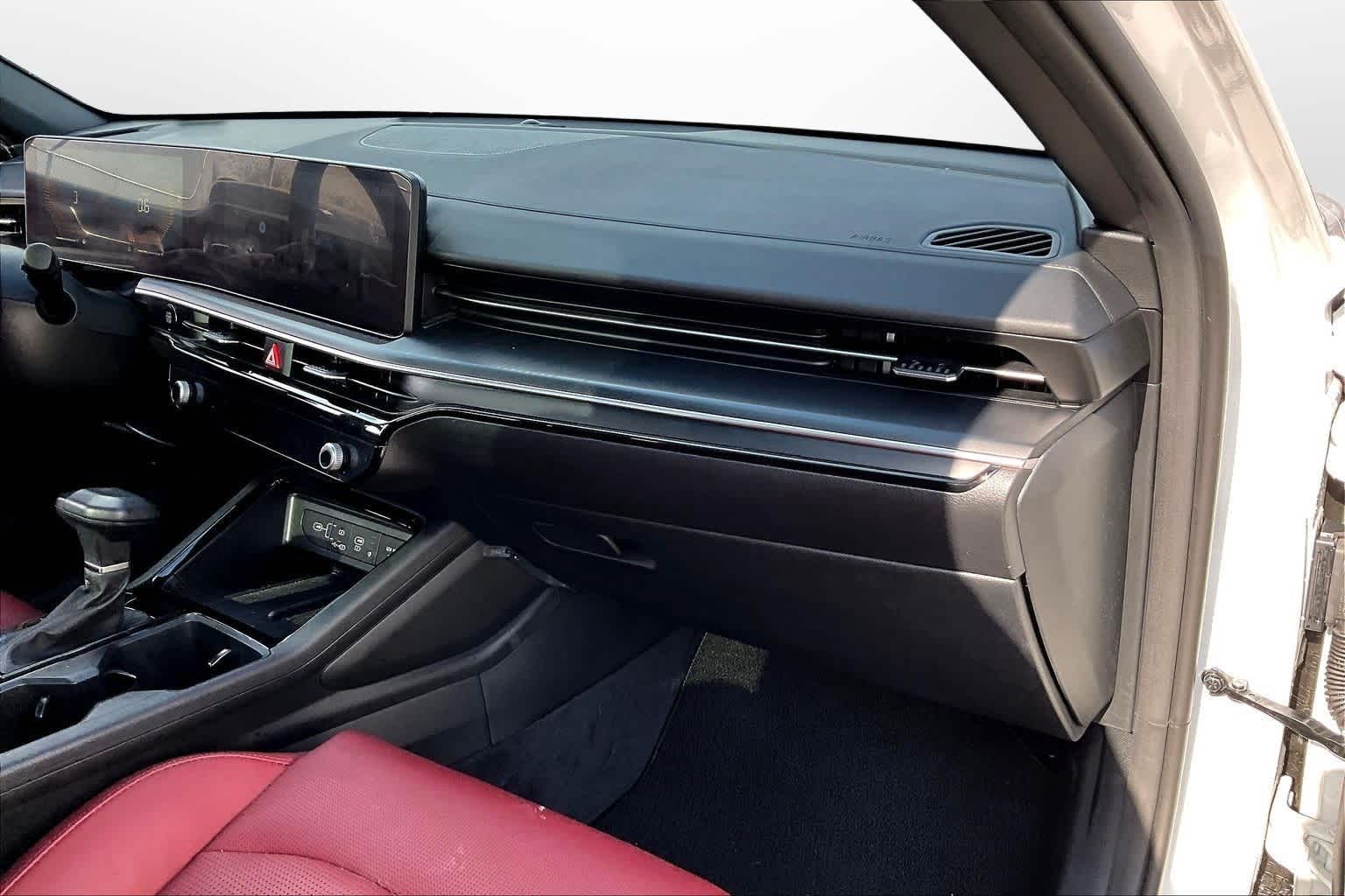 Thumbnail: 2025 Kia K5 - 15