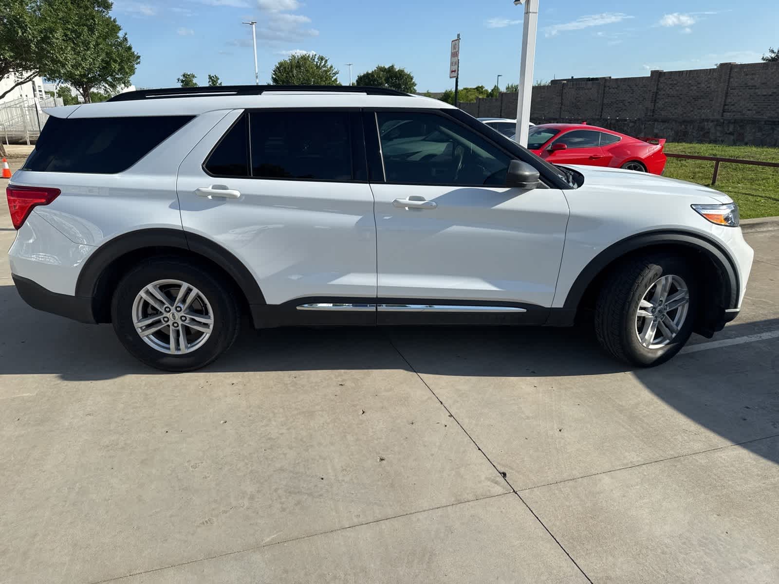 2020 Ford Explorer XLT 4