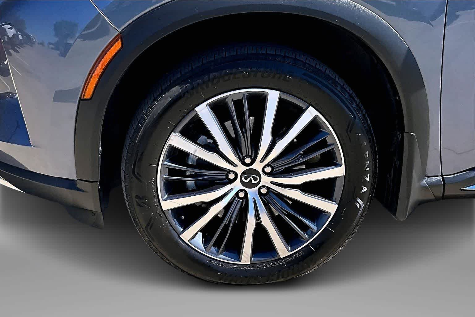 Thumbnail: 2022 INFINITI QX60 - 8