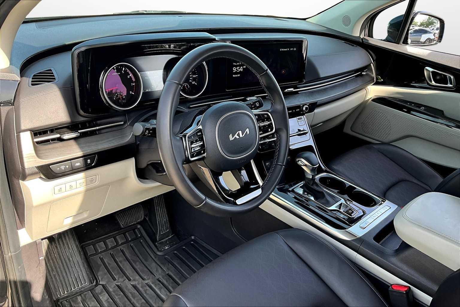 Thumbnail: 2024 Kia Carnival - 12
