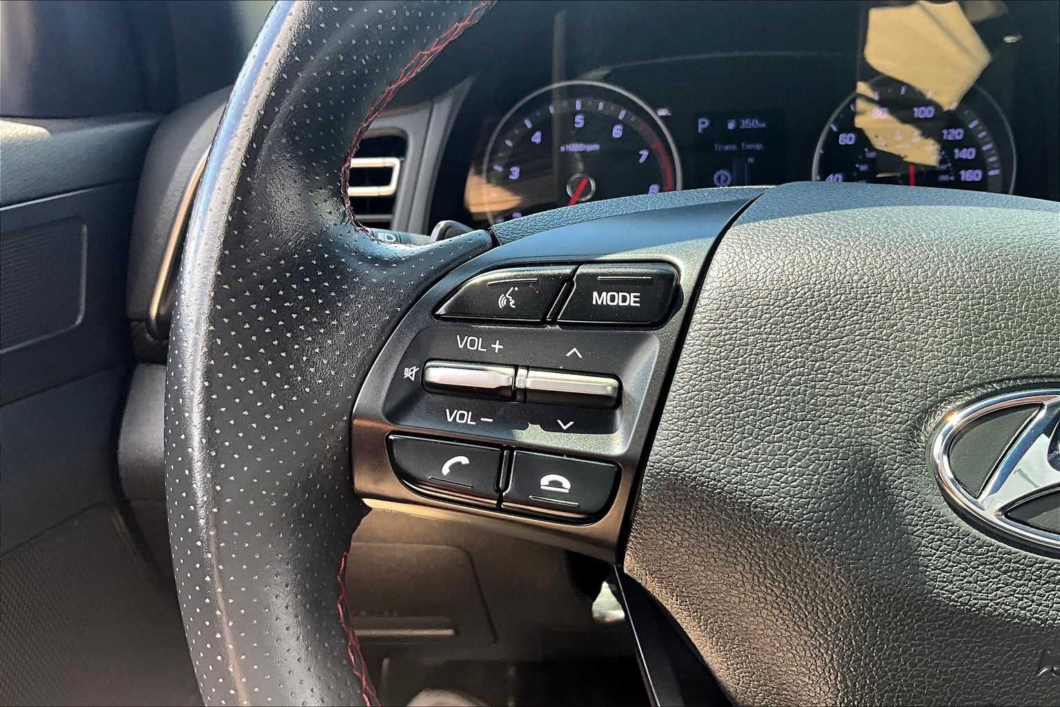 Thumbnail: 2019 Hyundai Elantra - 19