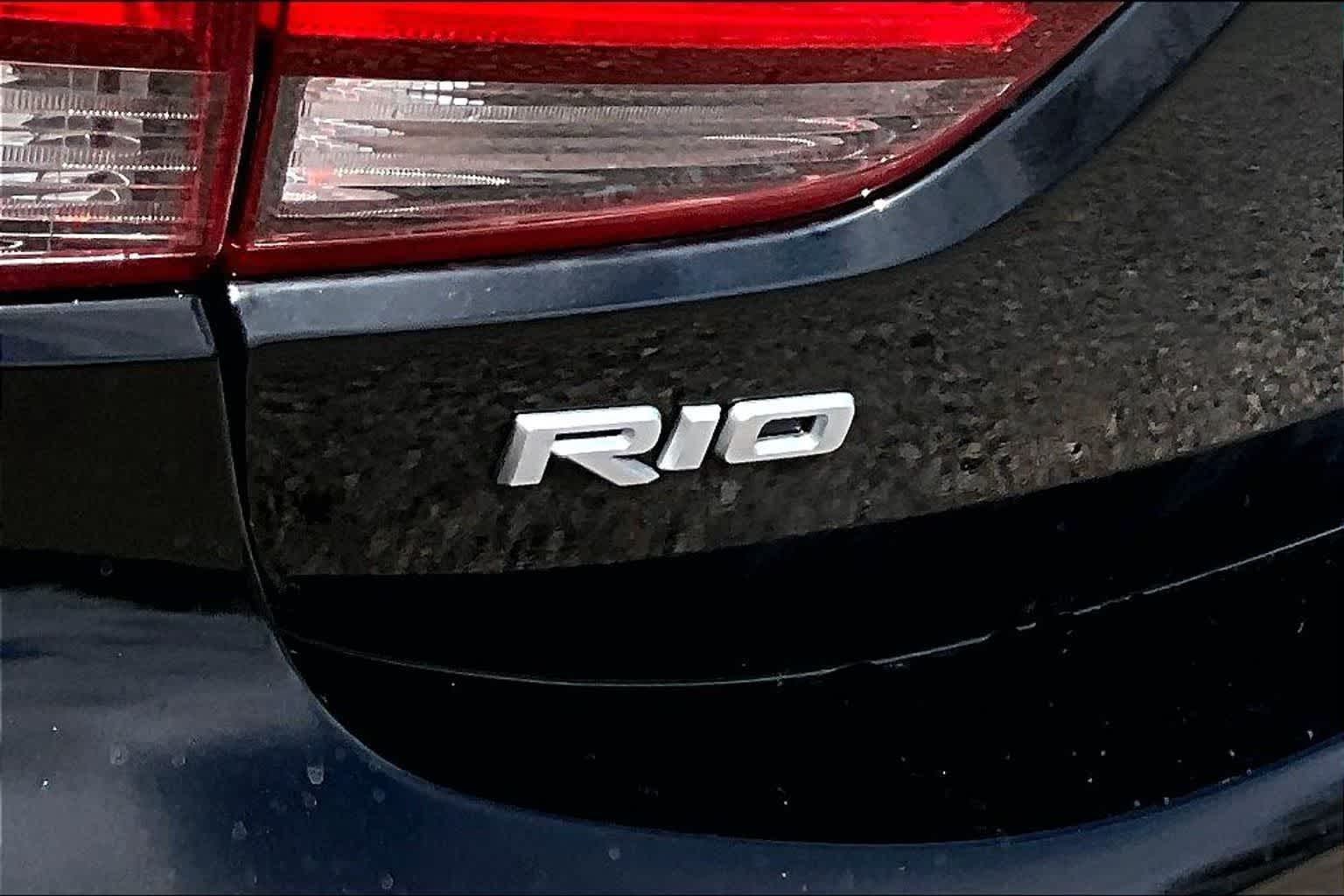 Thumbnail: 2023 Kia Rio - 23
