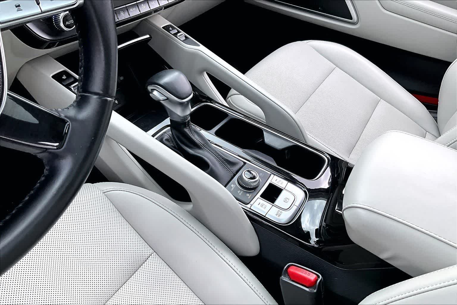 Thumbnail: 2022 Kia Telluride - 13