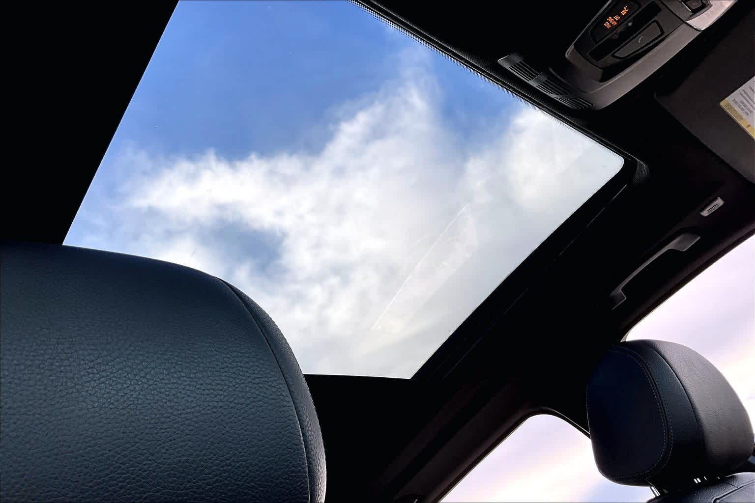 Thumbnail: 2018 BMW X5 - 16