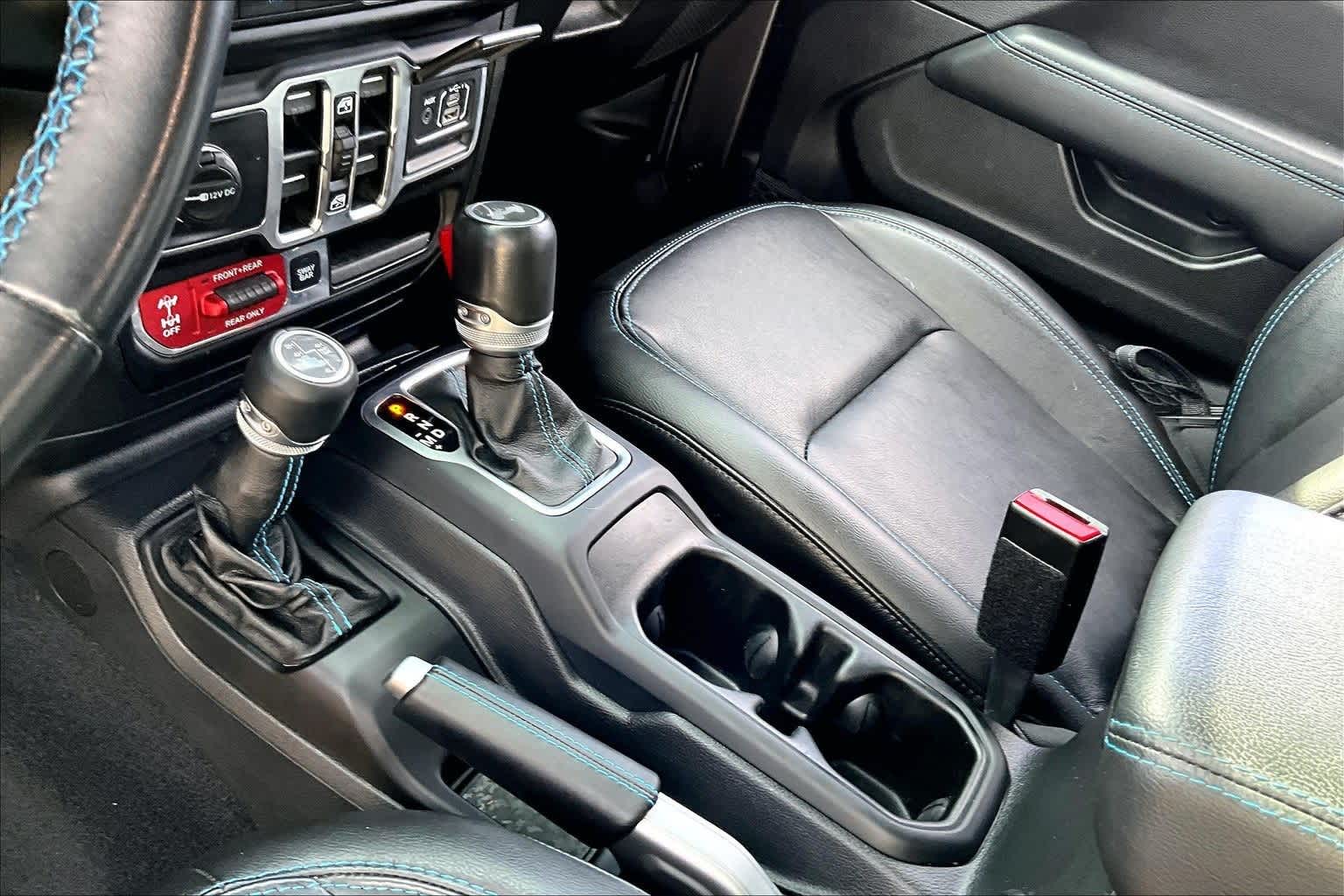 Thumbnail: 2021 Jeep Wrangler - 13