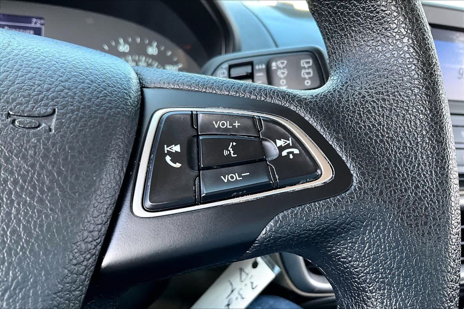 Thumbnail: 2018 Ford EcoSport - 18