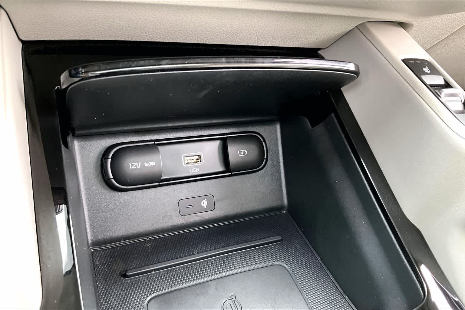 Thumbnail: 2022 Kia Telluride - 21