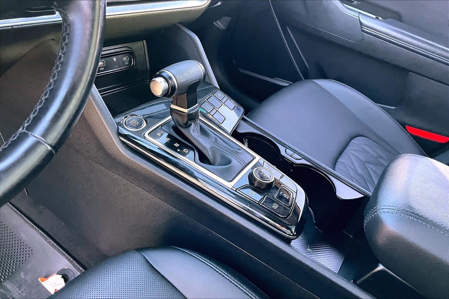 Thumbnail: 2023 Kia Sportage - 13