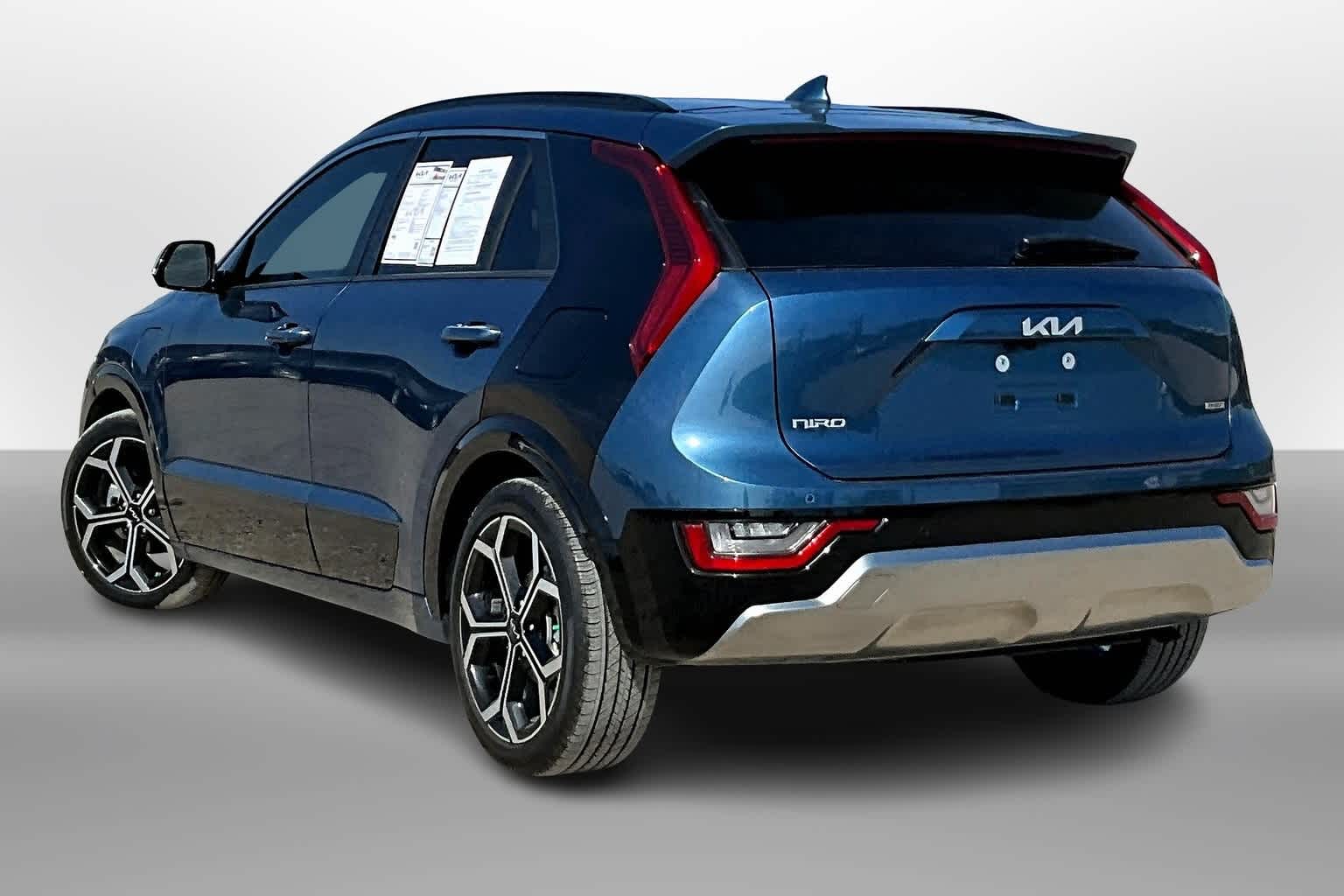 2023 Kia Niro SX Touring 12