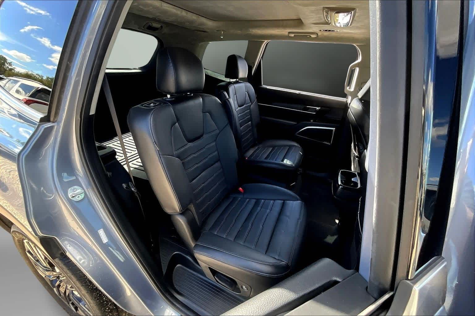 Thumbnail: 2024 Kia Telluride - 26