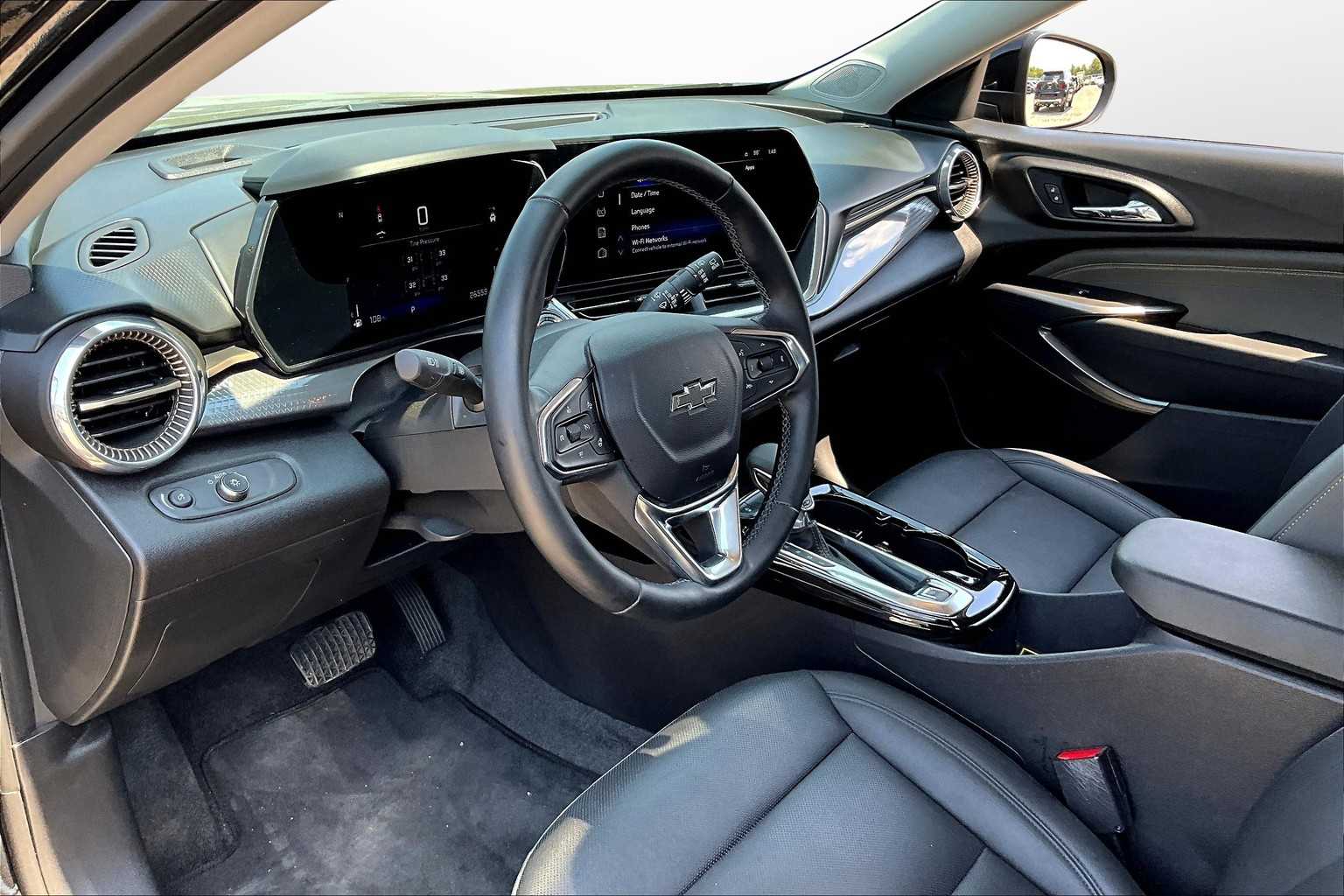 Thumbnail: 2024 Chevrolet Trax - 12