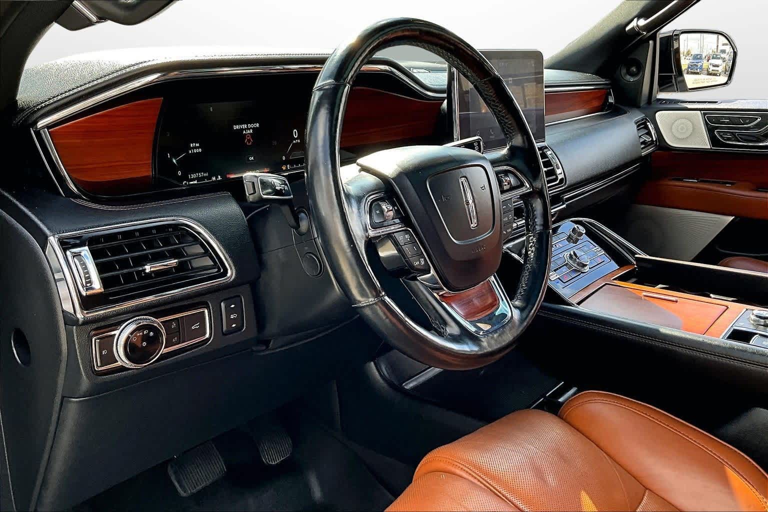 Thumbnail: 2018 Lincoln Navigator - 12