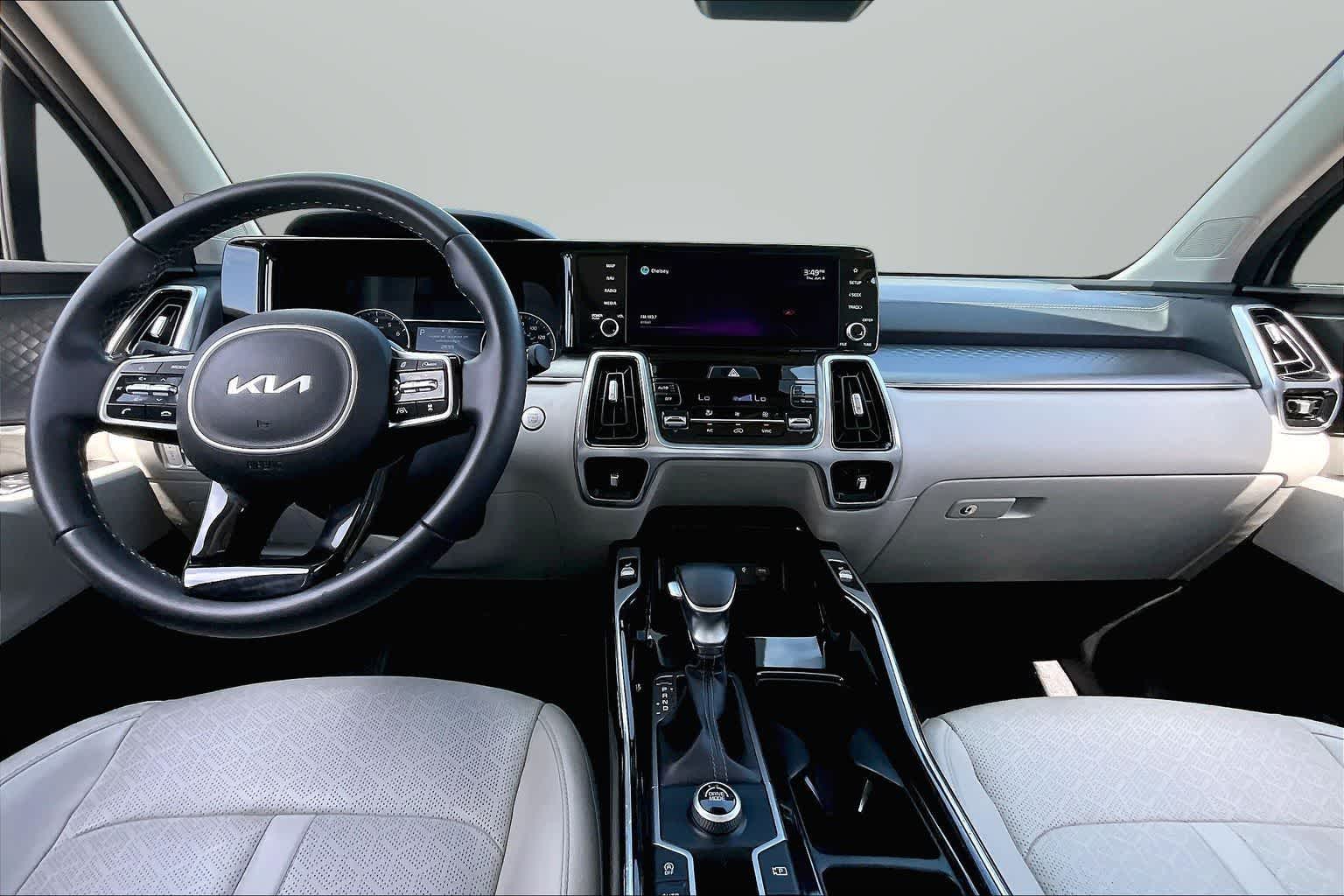 Thumbnail: 2022 Kia Sorento - 14