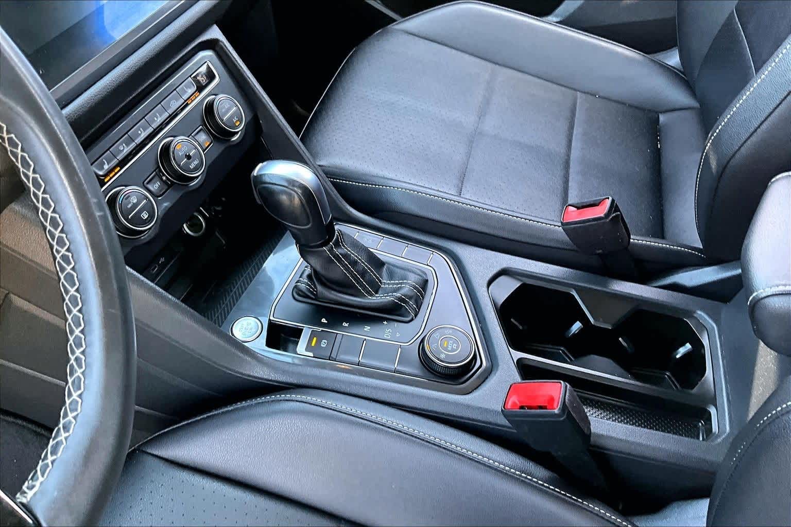 Thumbnail: 2021 Volkswagen Tiguan - 12