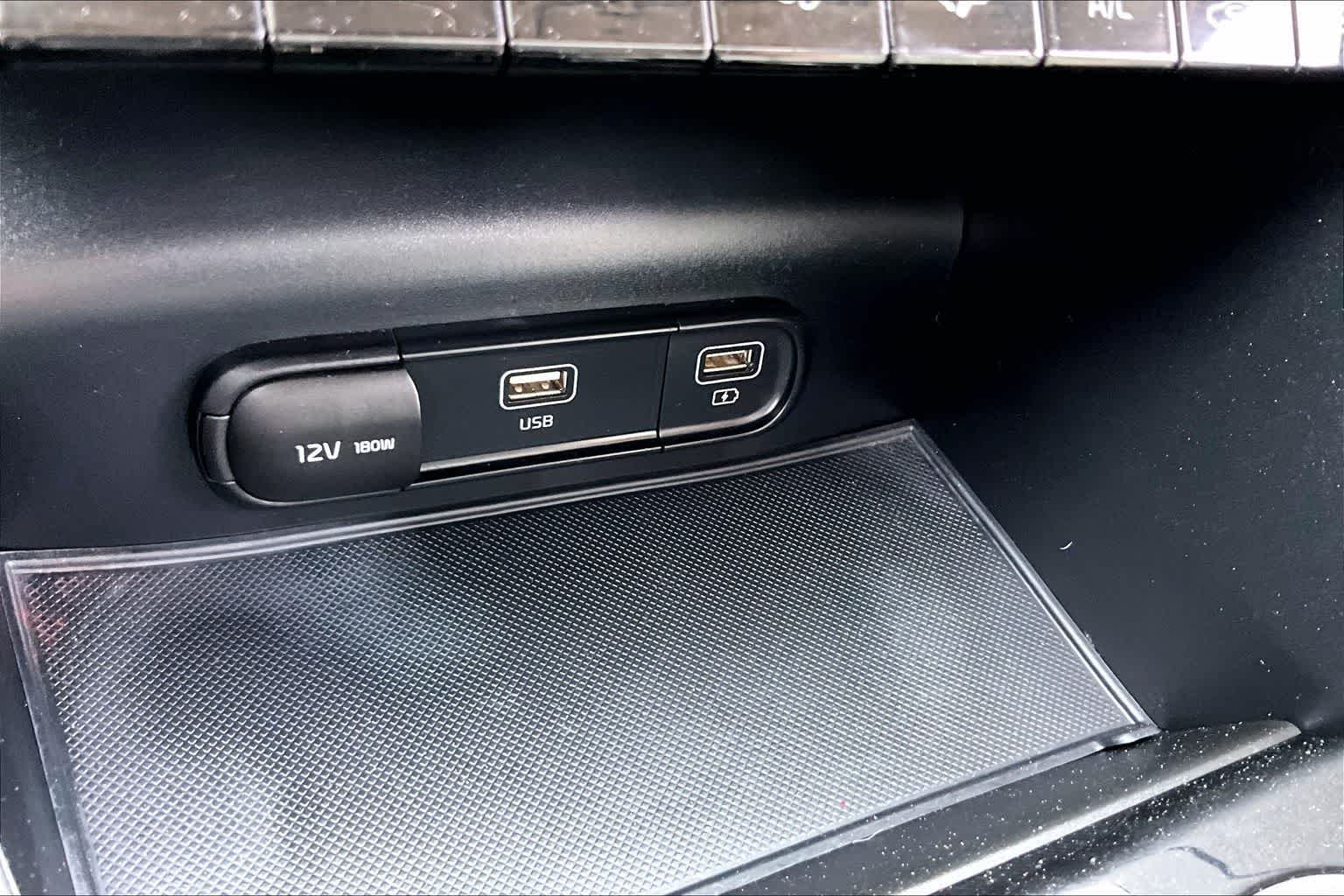 Thumbnail: 2022 Kia K5 - 22