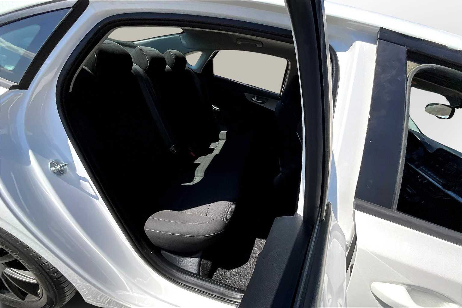 Thumbnail: 2019 Kia Forte - 27