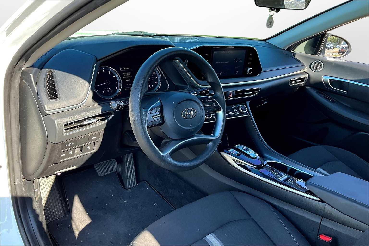 Thumbnail: 2022 Hyundai Sonata - 12