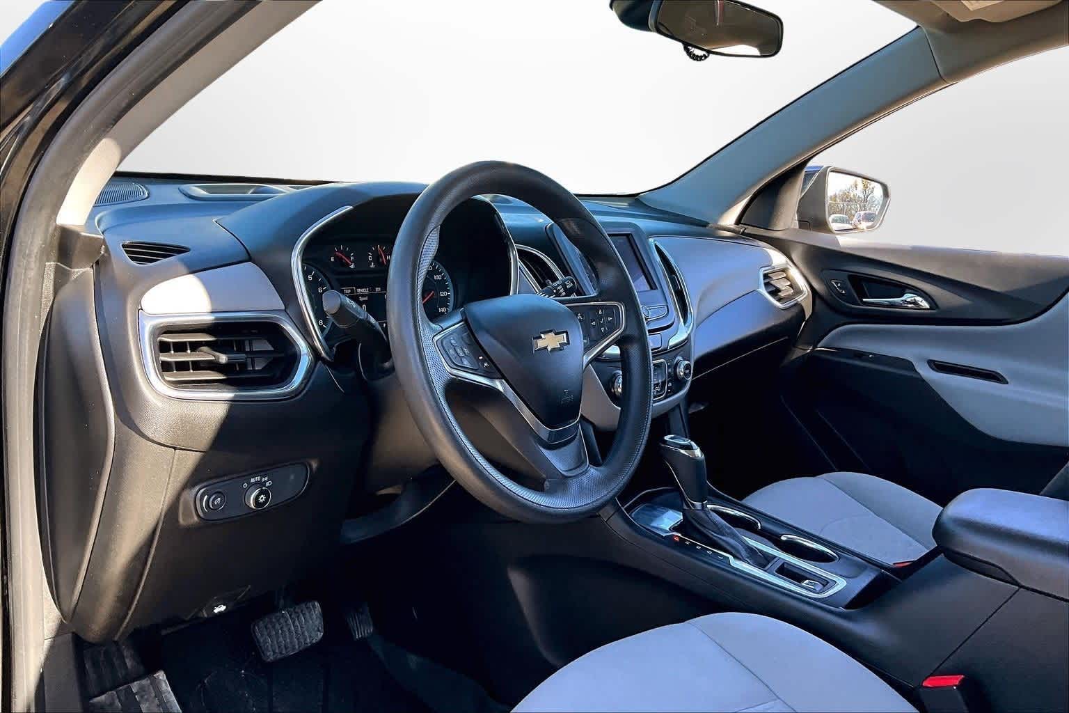 Thumbnail: 2020 Chevrolet Equinox - 11