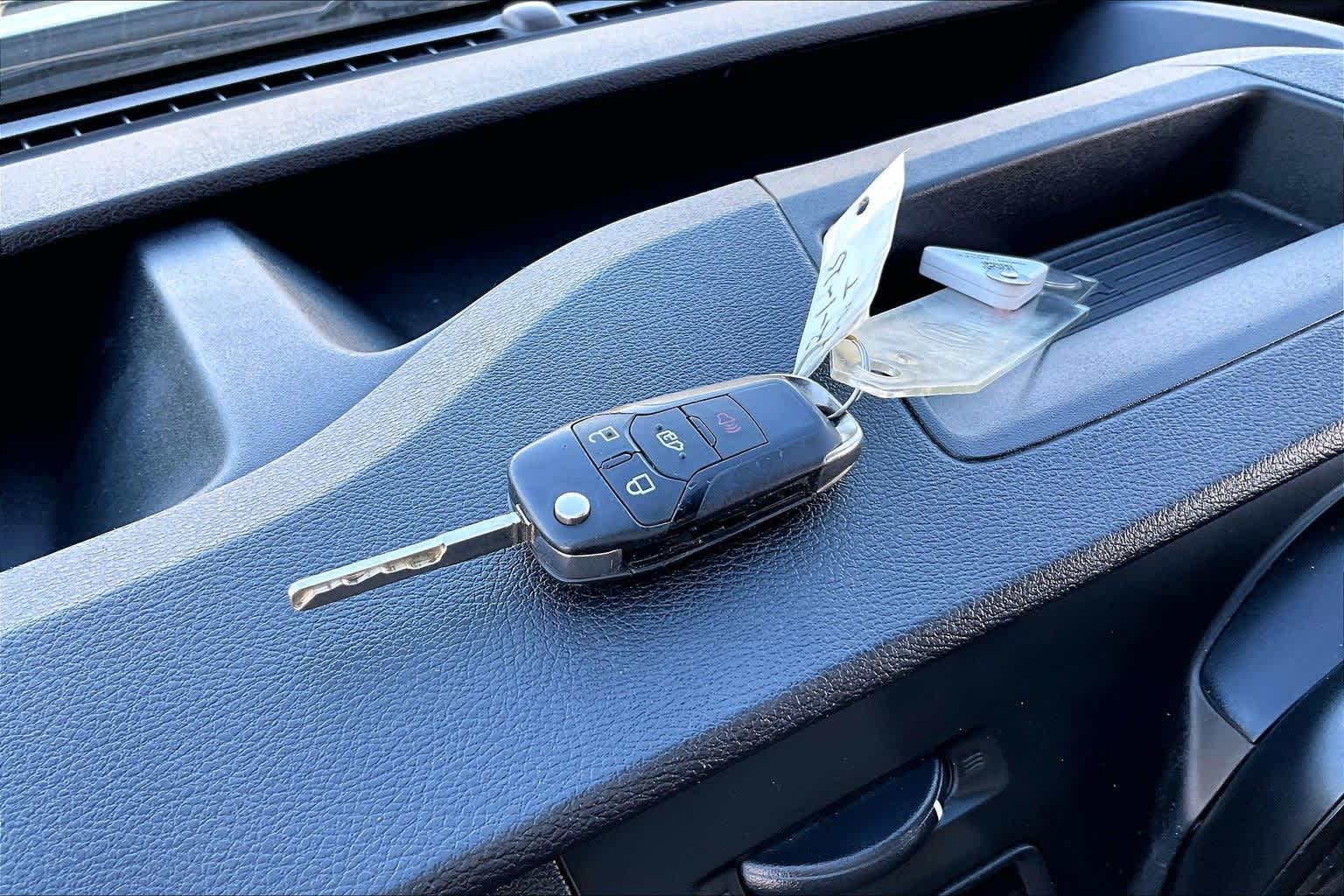 Thumbnail: 2022 Ford Transit Series - 8