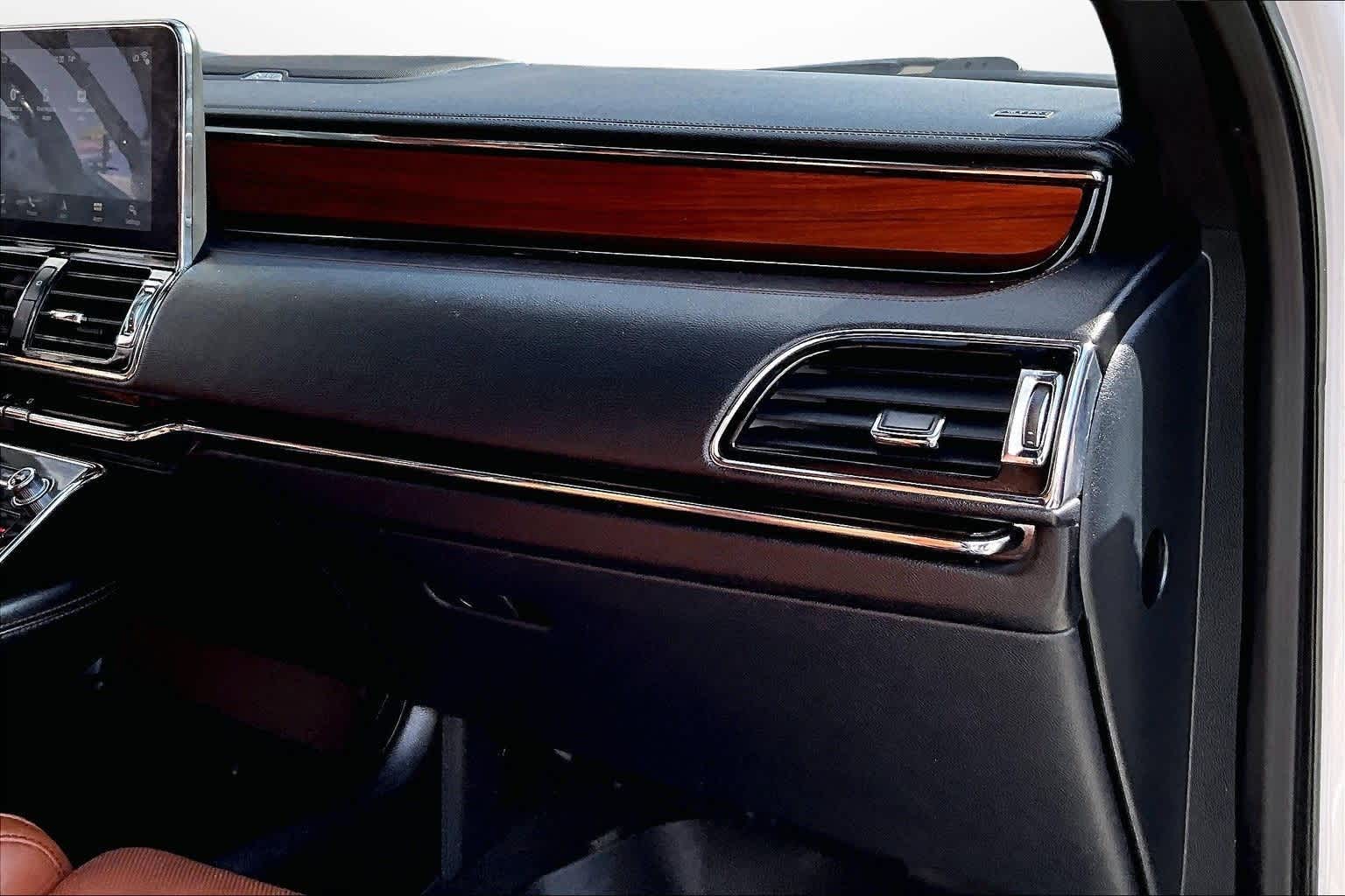 Thumbnail: 2018 Lincoln Navigator - 15