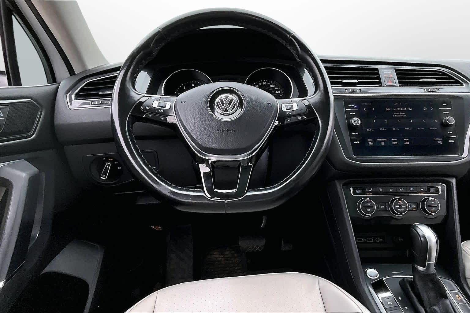 Thumbnail: 2018 Volkswagen Tiguan - 5