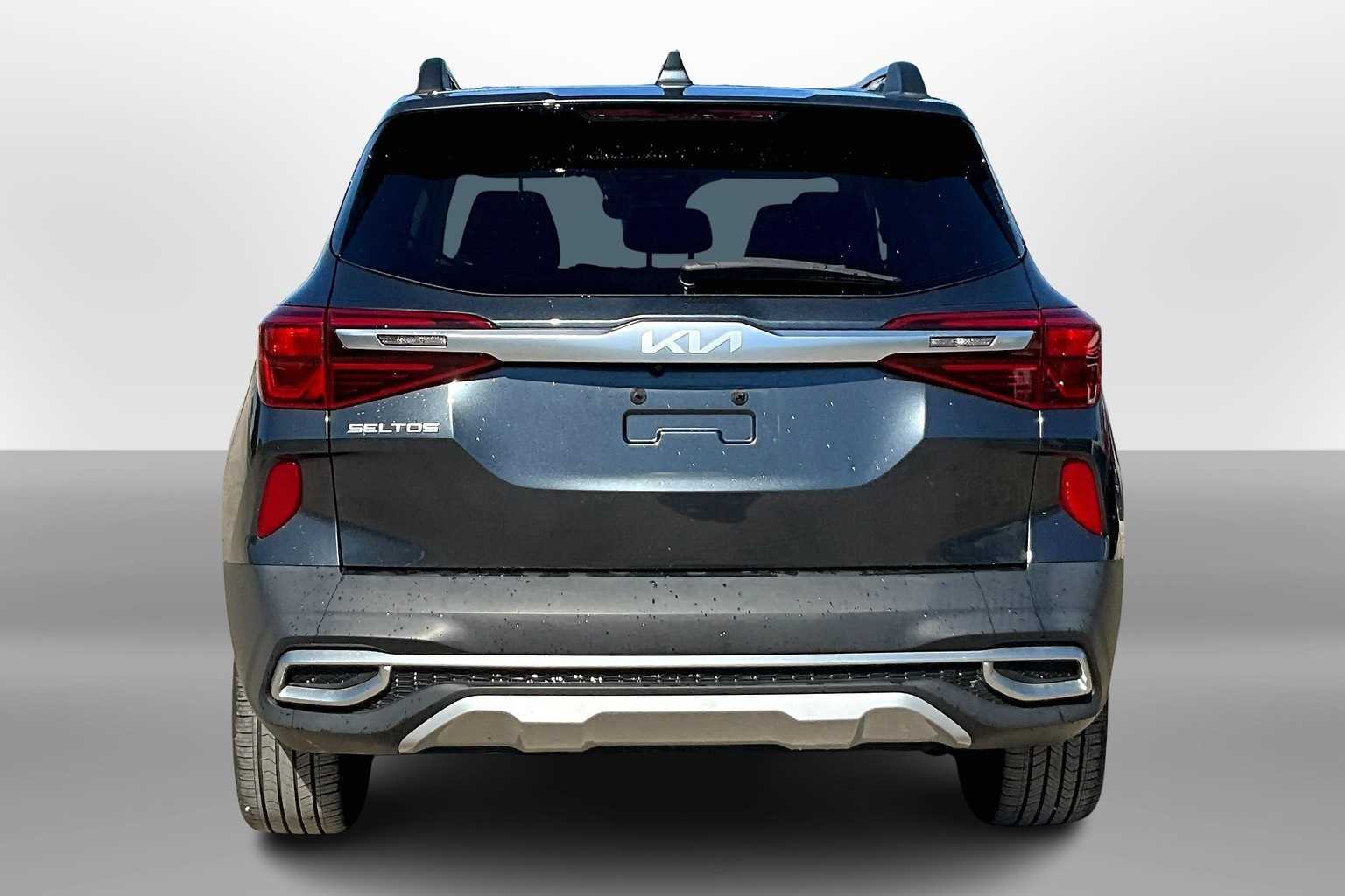 Thumbnail: 2023 Kia Seltos - 4