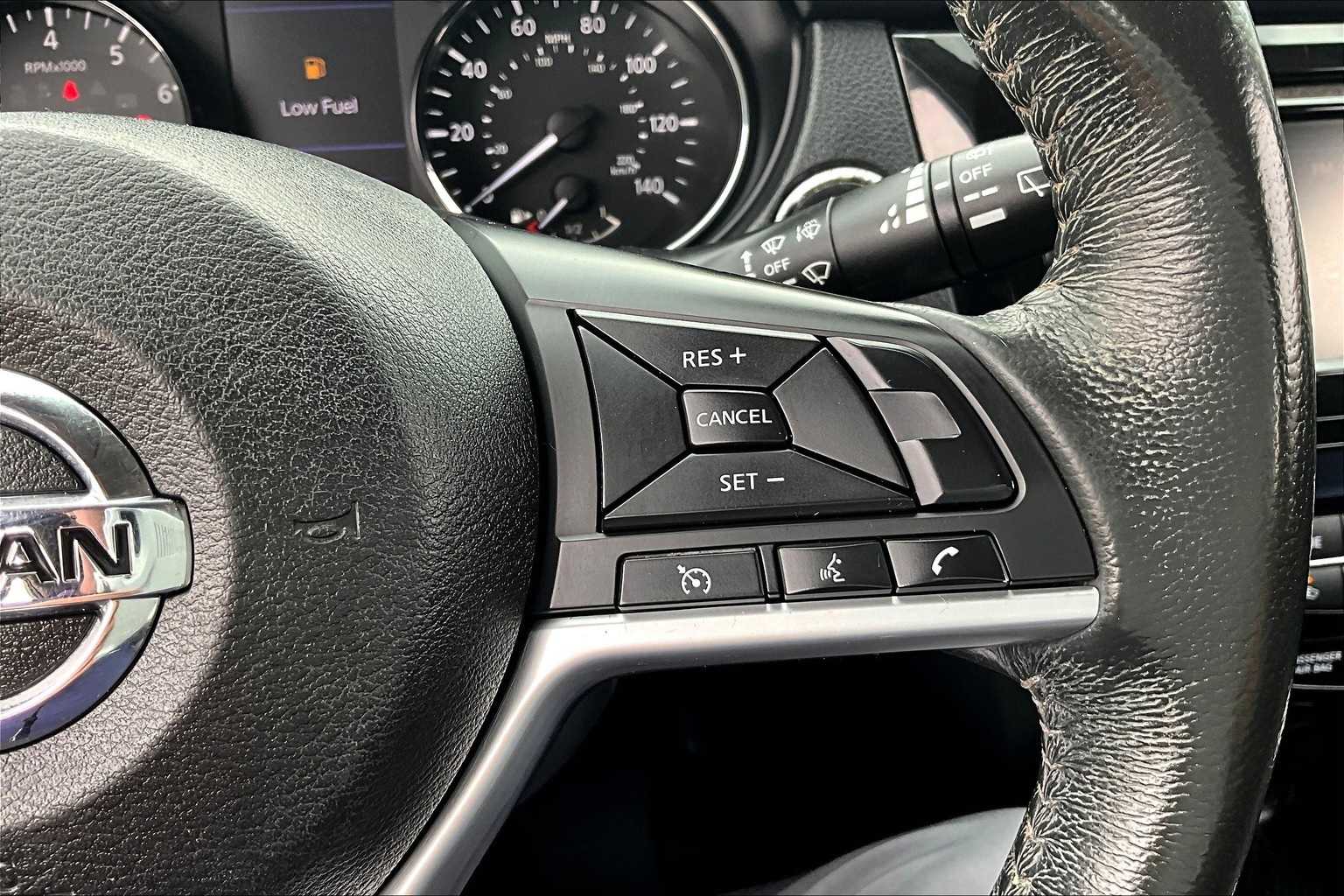 Thumbnail: 2018 Nissan Rogue - 20