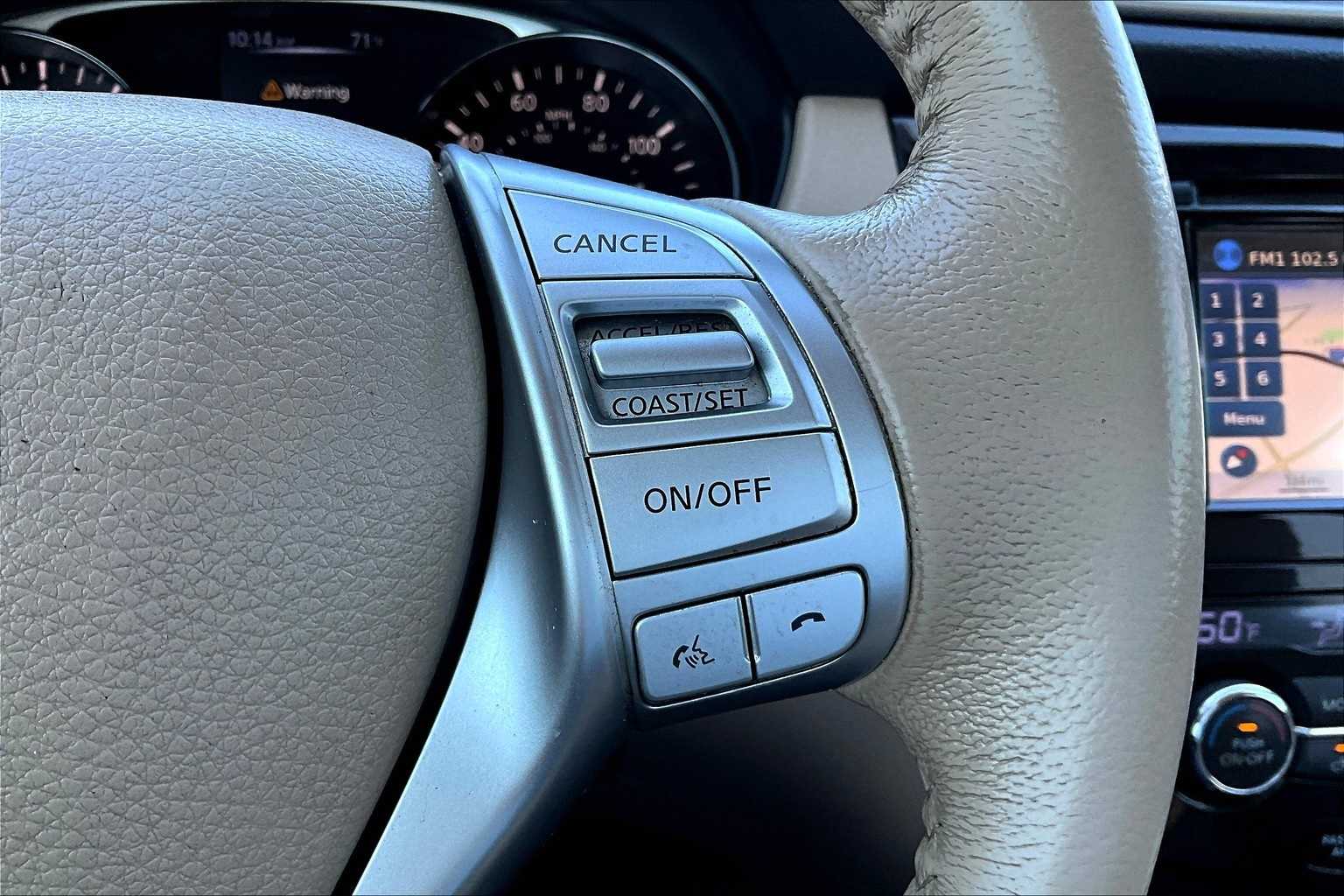 Thumbnail: 2014 Nissan Rogue - 20