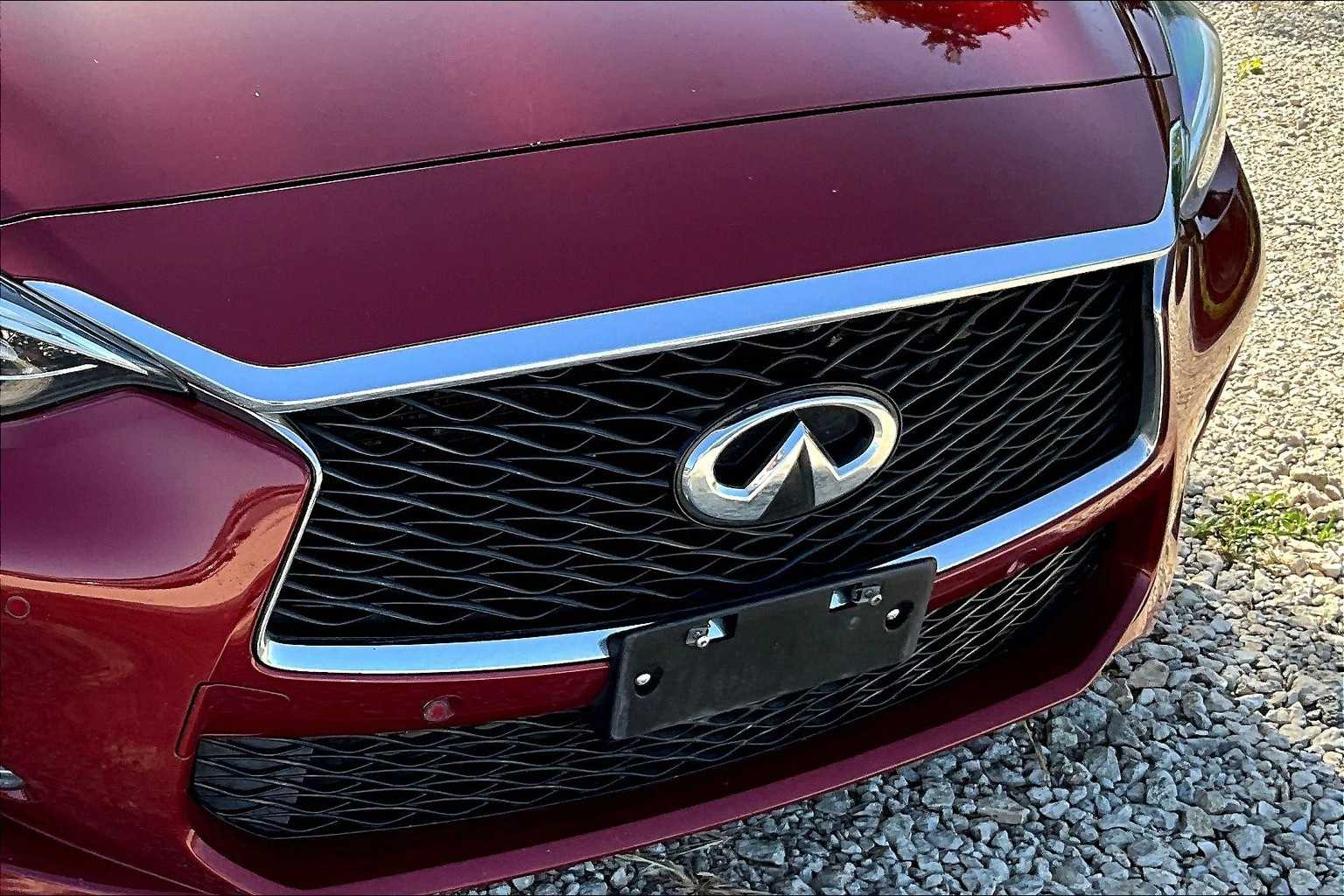 Thumbnail: 2017 INFINITI QX30 - 29