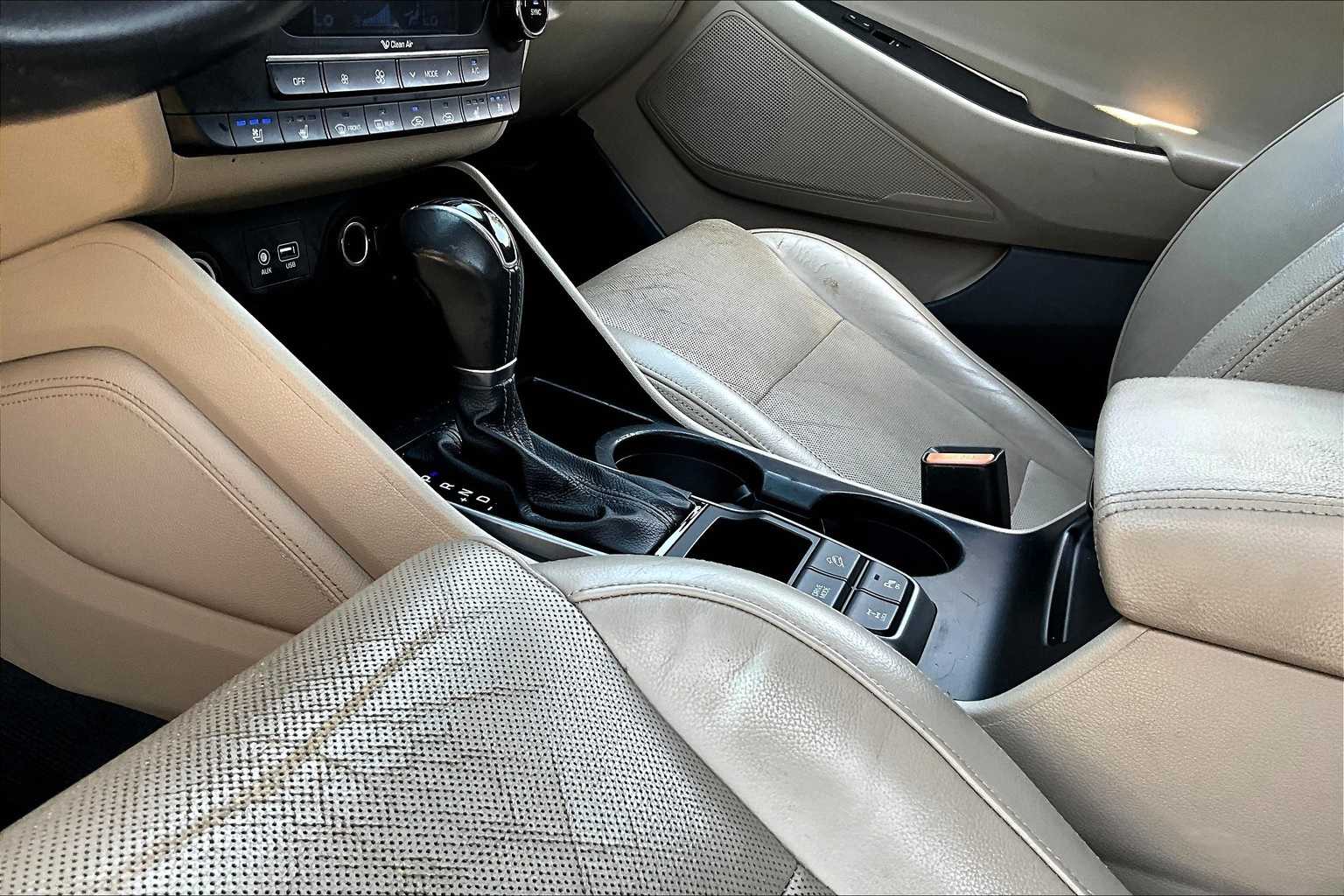 Thumbnail: 2016 Hyundai Tucson - 13