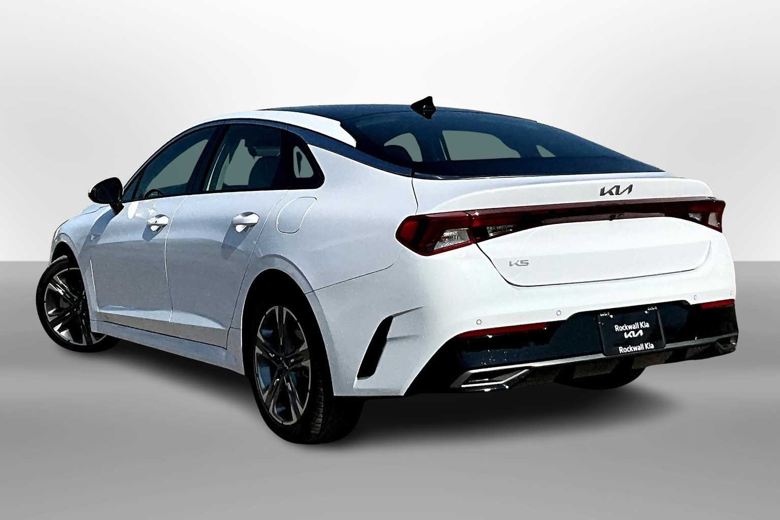 Thumbnail: 2023 Kia K5 - 11