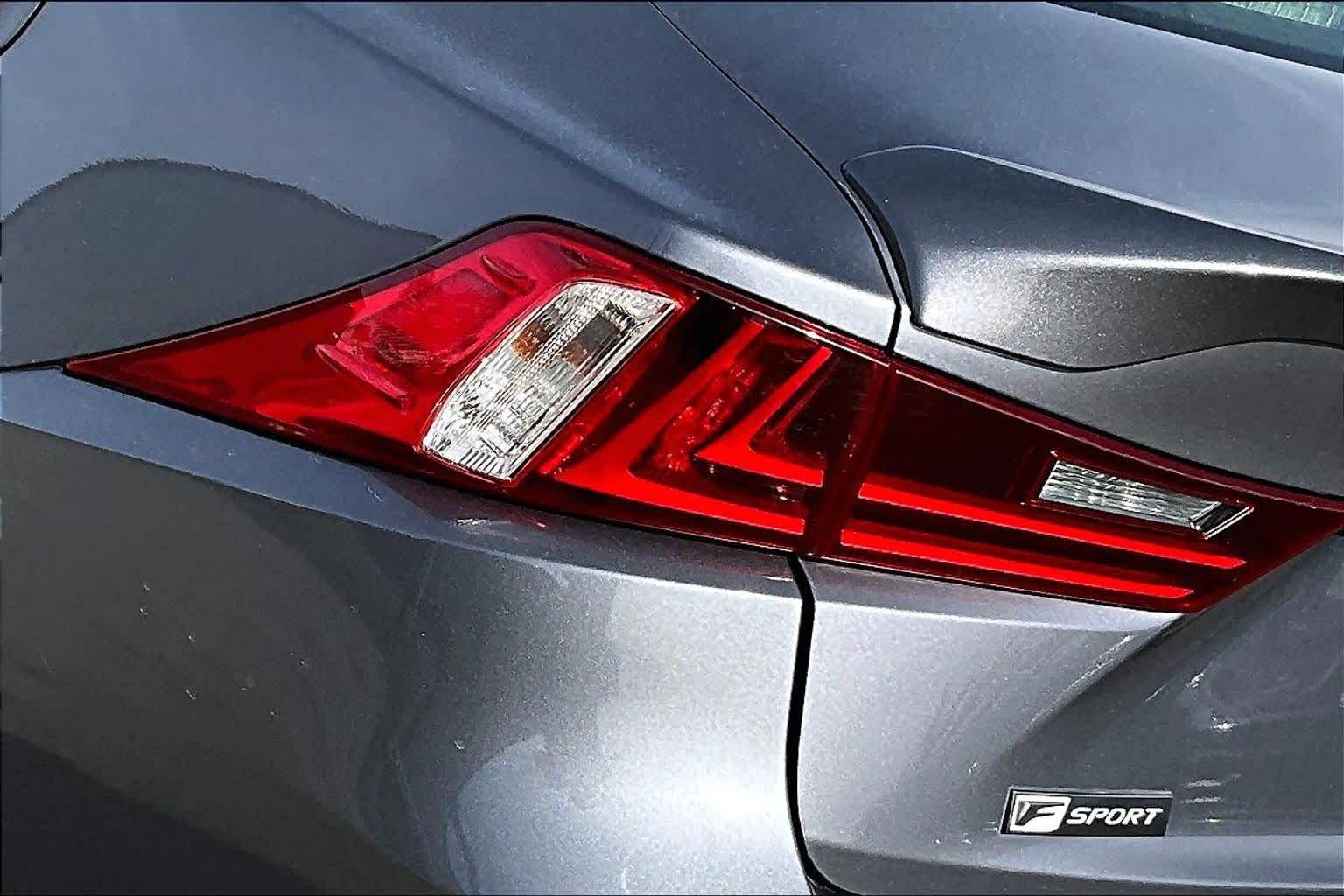 Thumbnail: 2016 Lexus IS - 26