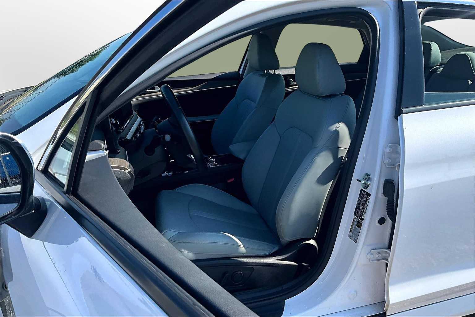 Thumbnail: 2023 Kia K5 - 26